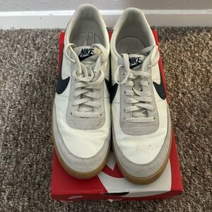 Nike killshot 2 leather mens sneakers. Great conditon, lightly worn.